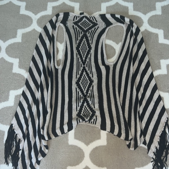 Knit stripe boho vest - Picture 4 of 4